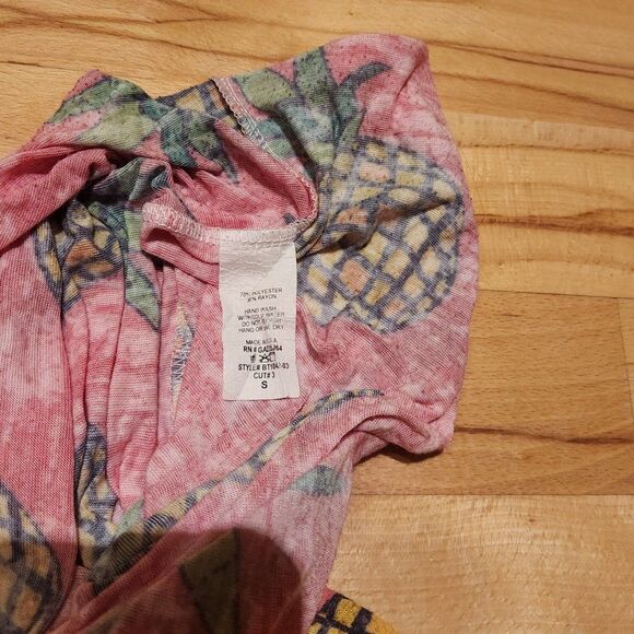 Bibi Pink Pineapple T-shirt, Blue Collar& Sleeve, Size Small - Picture 5 of 6